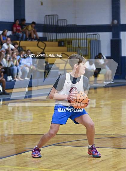 Thumbnail 1 in East Lake vs Santa Fe Catholic. (The Hoop Vibe) photogallery.
