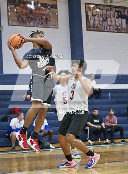 Thumbnail 1 in East Lake vs Santa Fe Catholic. (The Hoop Vibe) photogallery.
