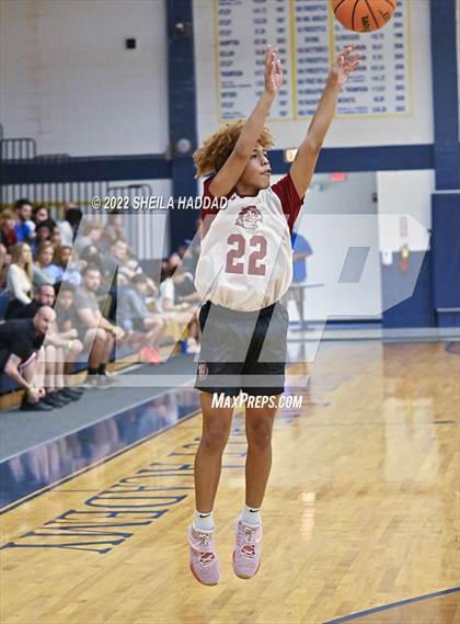 Thumbnail 3 in East Lake vs Santa Fe Catholic. (The Hoop Vibe) photogallery.