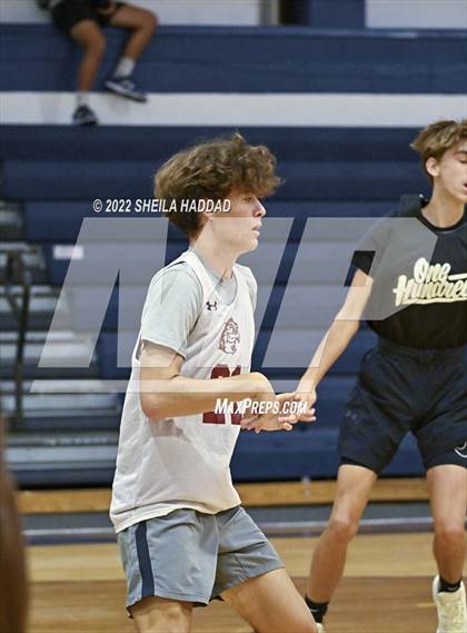 Thumbnail 3 in East Lake vs Santa Fe Catholic. (The Hoop Vibe) photogallery.