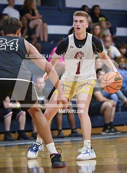 Thumbnail 1 in East Lake vs Santa Fe Catholic. (The Hoop Vibe) photogallery.