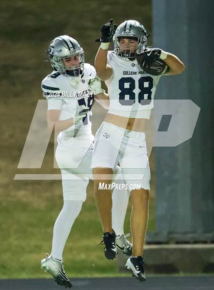 Thumbnail 2 in College Park @ Caney Creek photogallery.