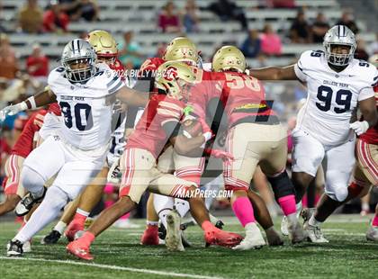 Thumbnail 1 in College Park @ Caney Creek photogallery.