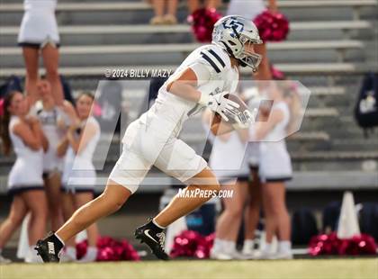 Thumbnail 2 in College Park @ Caney Creek photogallery.