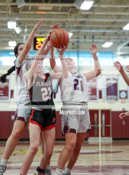 Thumbnail 3 in Plainedge vs North Shore (NYSPHSAA Section VIII Class A Quarterfinals) photogallery.