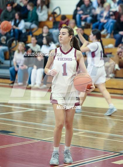 Thumbnail 2 in Plainedge vs North Shore (NYSPHSAA Section VIII Class A Quarterfinals) photogallery.