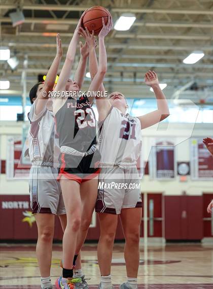 Thumbnail 3 in Plainedge vs North Shore (NYSPHSAA Section VIII Class A Quarterfinals) photogallery.