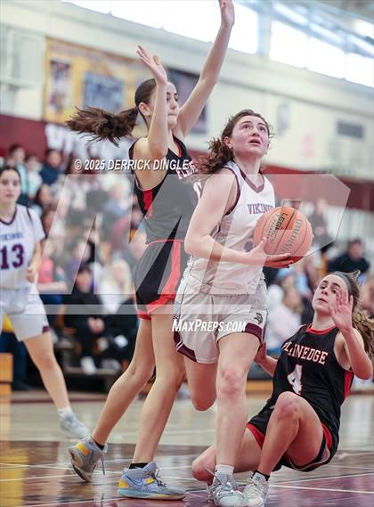 Thumbnail 2 in Plainedge vs North Shore (NYSPHSAA Section VIII Class A Quarterfinals) photogallery.