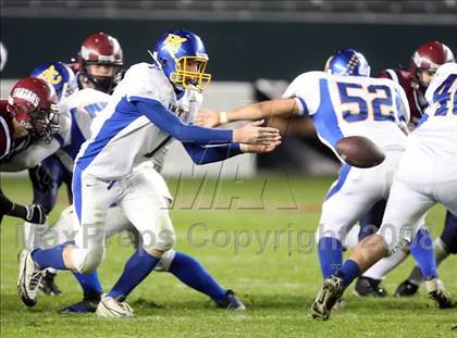 Thumbnail 2 in Hamilton vs. St. Margaret's (CIF State Small Schools Final) photogallery.