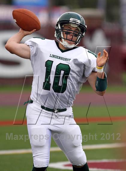 Thumbnail 2 in Lindenhurst @ Bay Shore photogallery.