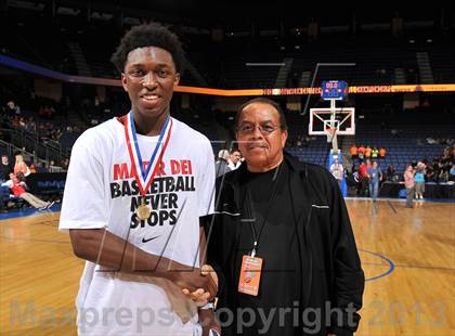 Thumbnail 3 in Etiwanda vs. Mater Dei (CIF SoCal Regional Open Division Final) photogallery.