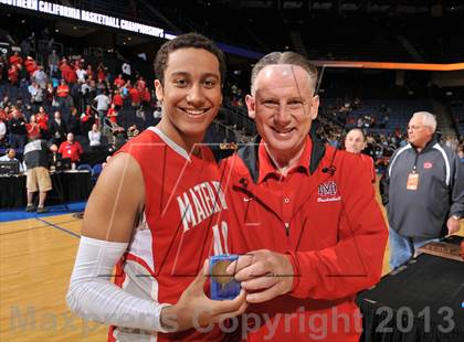 Thumbnail 3 in Etiwanda vs. Mater Dei (CIF SoCal Regional Open Division Final) photogallery.