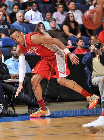 Thumbnail 2 in Etiwanda vs. Mater Dei (CIF SoCal Regional Open Division Final) photogallery.