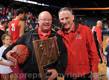 Thumbnail 3 in Etiwanda vs. Mater Dei (CIF SoCal Regional Open Division Final) photogallery.