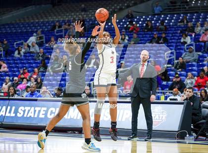 Thumbnail 1 in Liberty vs. Randle (UIL 5A Basketball Semifinal) photogallery.