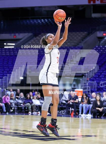 Thumbnail 1 in Liberty vs. Randle (UIL 5A Basketball Semifinal) photogallery.