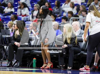 Thumbnail 2 in Liberty vs. Randle (UIL 5A Basketball Semifinal) photogallery.