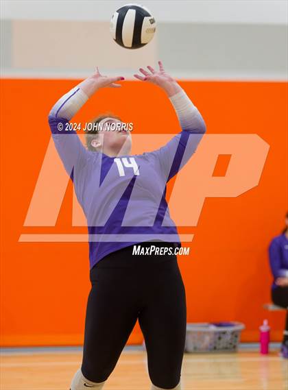 Thumbnail 2 in Fort Wayne Bishop Dwenger @ Leo (Warsaw Invite) photogallery.