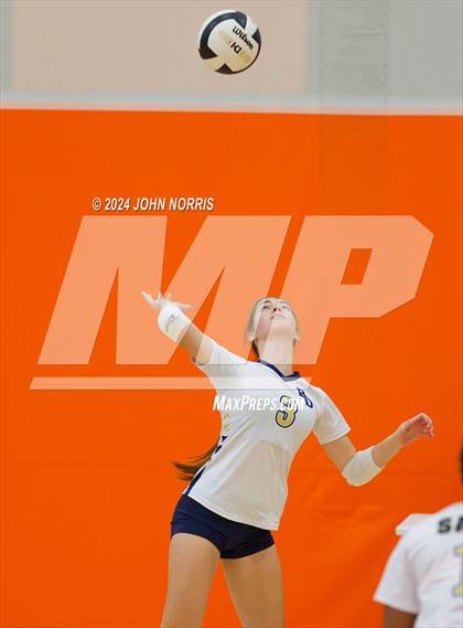 Thumbnail 1 in Fort Wayne Bishop Dwenger @ Leo (Warsaw Invite) photogallery.
