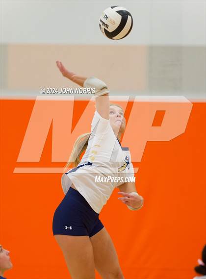 Thumbnail 2 in Fort Wayne Bishop Dwenger @ Leo (Warsaw Invite) photogallery.