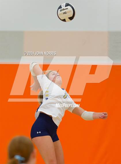 Thumbnail 1 in Fort Wayne Bishop Dwenger @ Leo (Warsaw Invite) photogallery.