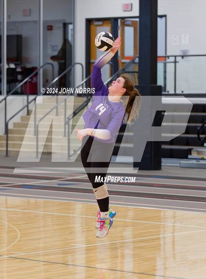 Thumbnail 3 in Fort Wayne Bishop Dwenger @ Leo (Warsaw Invite) photogallery.