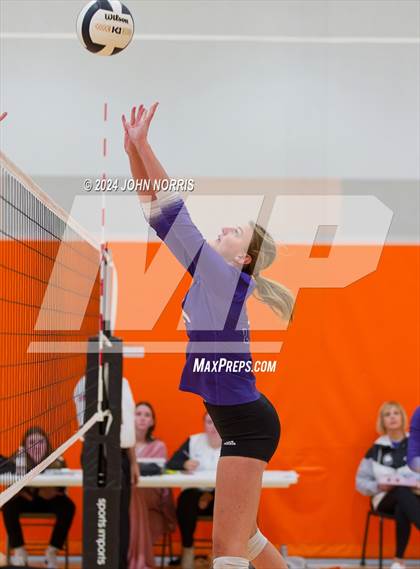Thumbnail 3 in Fort Wayne Bishop Dwenger @ Leo (Warsaw Invite) photogallery.