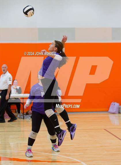 Thumbnail 2 in Fort Wayne Bishop Dwenger @ Leo (Warsaw Invite) photogallery.