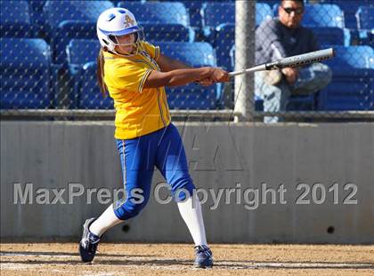 Thumbnail 2 in Charter Oak vs. Bishop Amat photogallery.