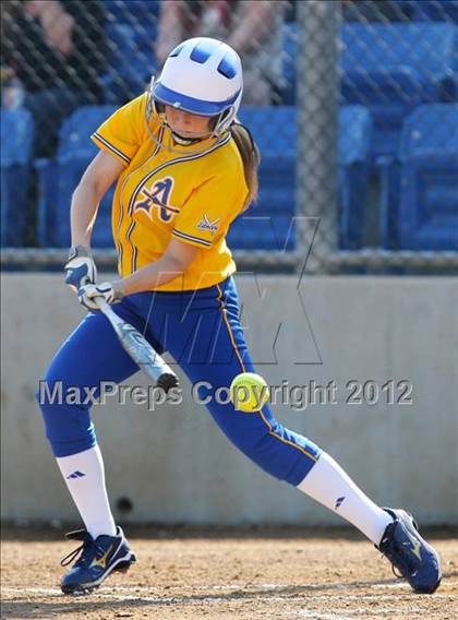Thumbnail 2 in Charter Oak vs. Bishop Amat photogallery.