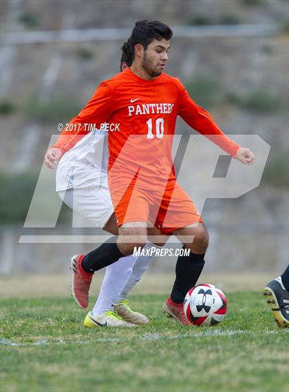 Thumbnail 3 in Orange @ Brea Olinda photogallery.