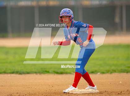 Thumbnail 3 in Los Alamitos vs. Orange Lutheran photogallery.