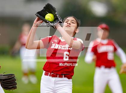 Thumbnail 3 in Los Alamitos vs. Orange Lutheran photogallery.
