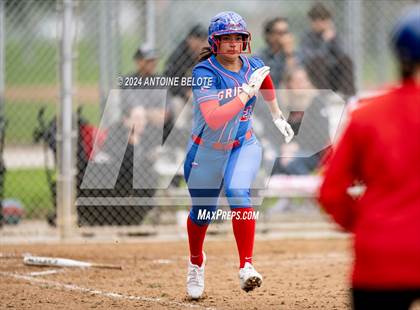 Thumbnail 2 in Los Alamitos vs. Orange Lutheran photogallery.