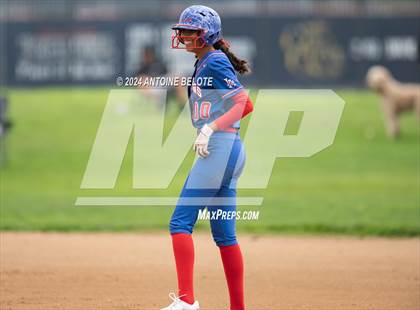 Thumbnail 3 in Los Alamitos vs. Orange Lutheran photogallery.