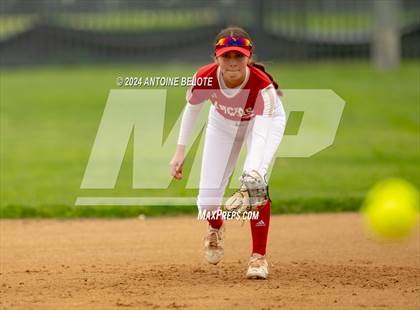 Thumbnail 3 in Los Alamitos vs. Orange Lutheran photogallery.