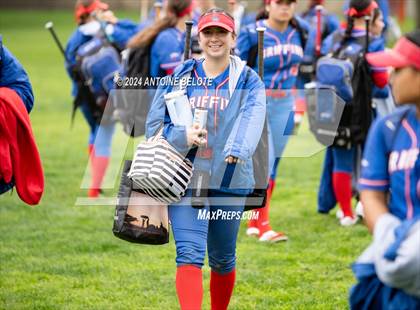 Thumbnail 1 in Los Alamitos vs. Orange Lutheran photogallery.