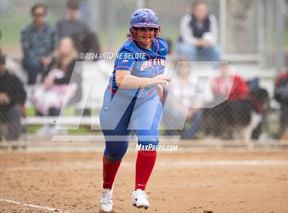 Thumbnail 3 in Los Alamitos vs. Orange Lutheran photogallery.
