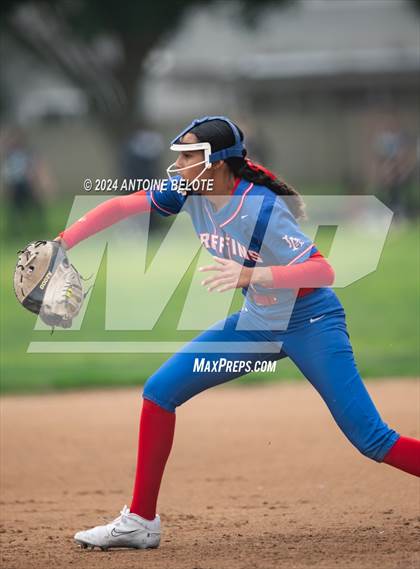 Thumbnail 1 in Los Alamitos vs. Orange Lutheran photogallery.