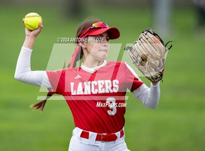 Thumbnail 3 in Los Alamitos vs. Orange Lutheran photogallery.