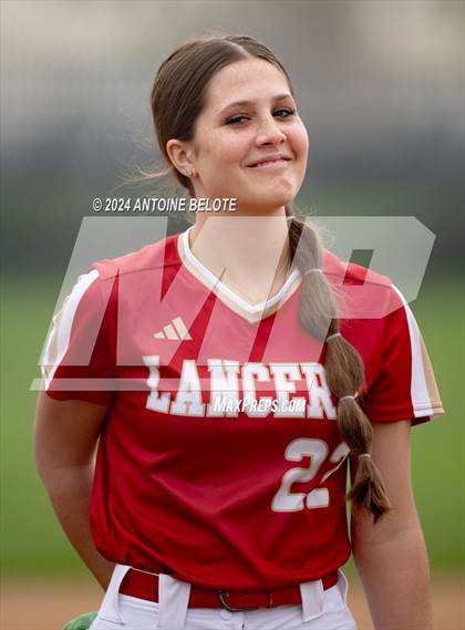 Thumbnail 2 in Los Alamitos vs. Orange Lutheran photogallery.