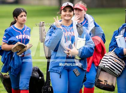 Thumbnail 2 in Los Alamitos vs. Orange Lutheran photogallery.