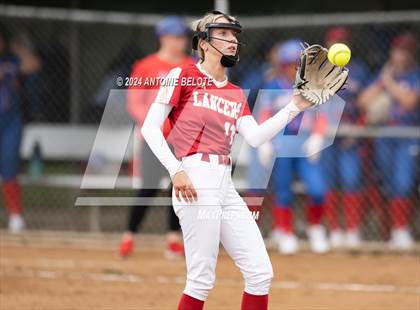 Thumbnail 1 in Los Alamitos vs. Orange Lutheran photogallery.