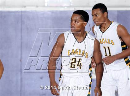 Thumbnail 2 in Pleasant Grove vs. Eisenhower (St. Hope Elite Classic) photogallery.