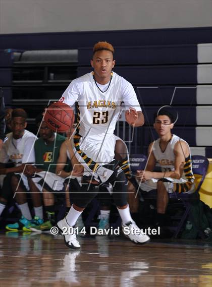 Thumbnail 3 in Pleasant Grove vs. Eisenhower (St. Hope Elite Classic) photogallery.