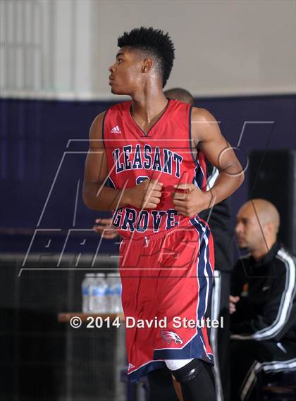 Thumbnail 3 in Pleasant Grove vs. Eisenhower (St. Hope Elite Classic) photogallery.