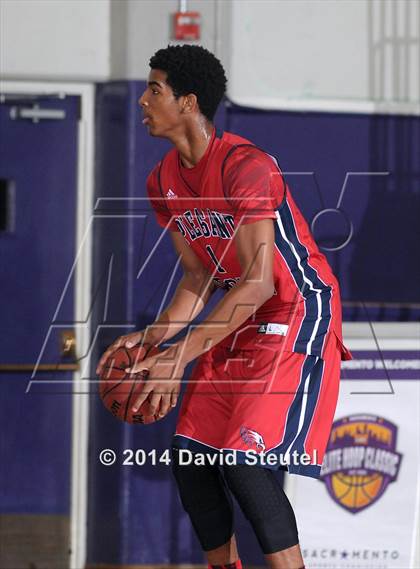 Thumbnail 2 in Pleasant Grove vs. Eisenhower (St. Hope Elite Classic) photogallery.