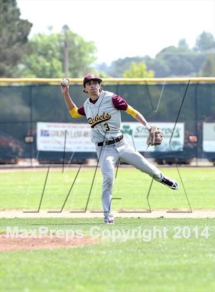 Thumbnail 3 in San Lorenzo @ Petaluma photogallery.