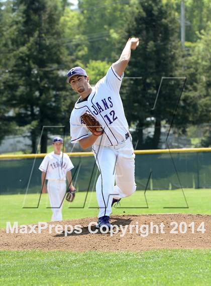 Thumbnail 2 in San Lorenzo @ Petaluma photogallery.