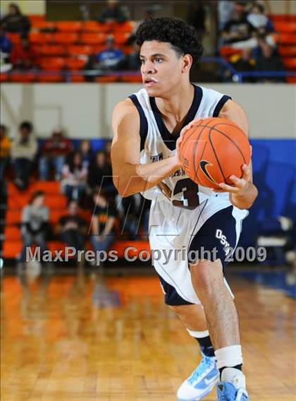 Thumbnail 1 in Findlay Prep vs. Our Savior New American (Marshall County Hoopfest) photogallery.